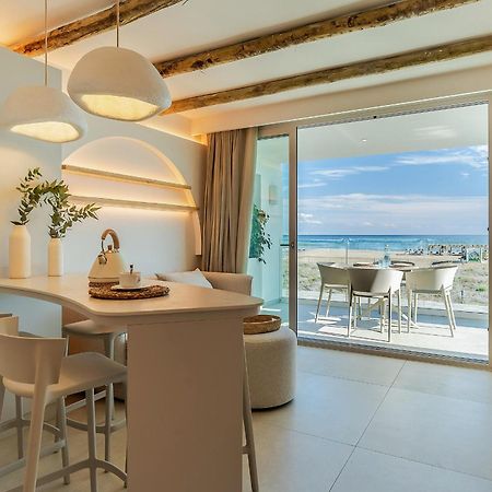 Apartamentos Azul กาสเตย์เดเฟลส์ ภายนอก รูปภาพ