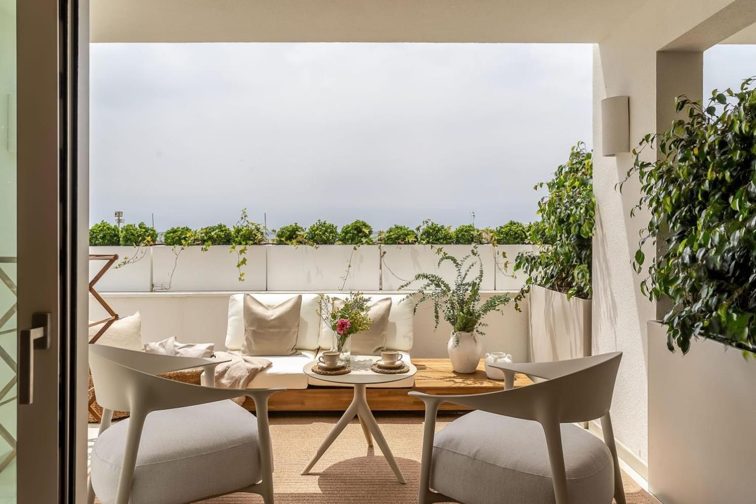 Apartamentos Azul กาสเตย์เดเฟลส์ ภายนอก รูปภาพ